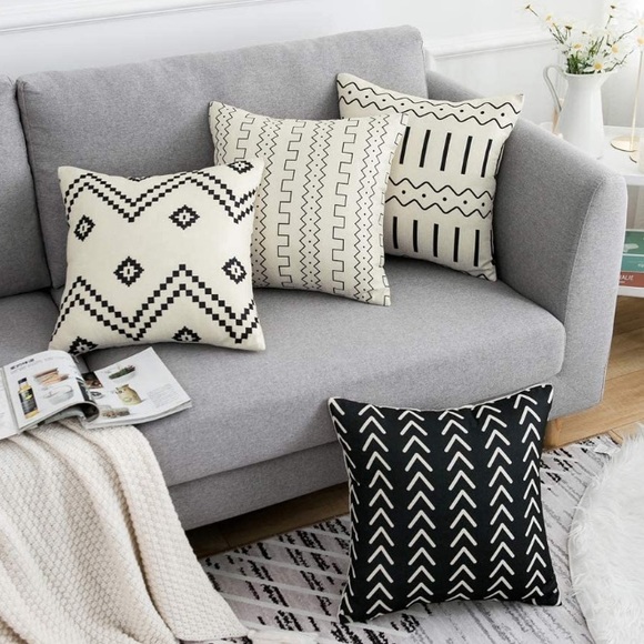 4 Decorative Throw Pillow Covers Rustic Farmhouse - Picture 2 of 6